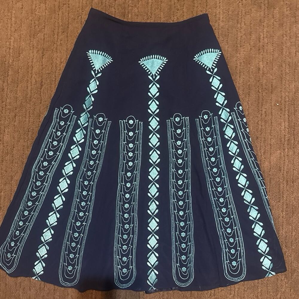 Soft Surroundings Portia Skirt, a navy blue maxi skirt w/ Teal embroidery Sz M